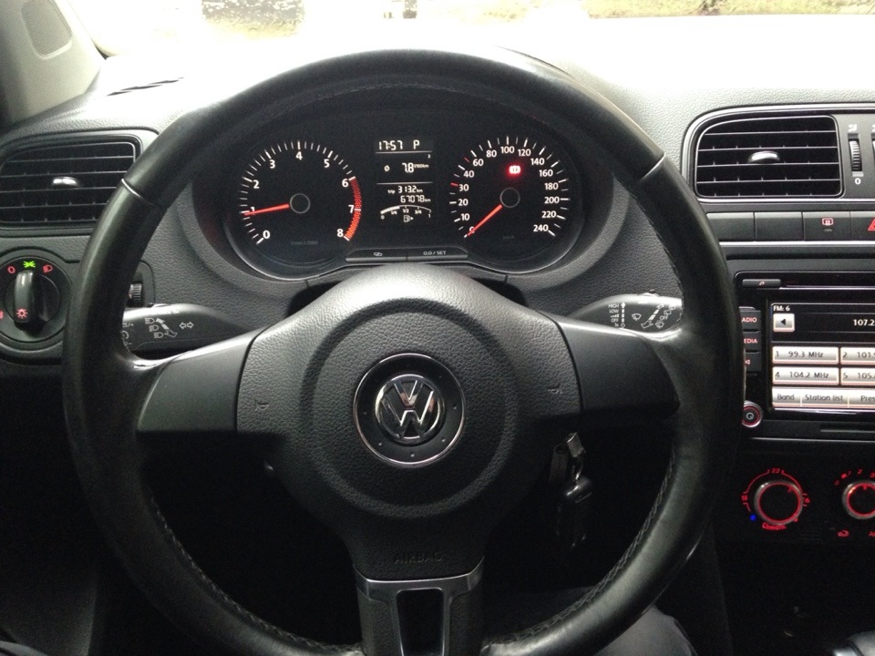 Продам Volkswagen Polo 1.4i_10 2011 АТ DSG 7 5