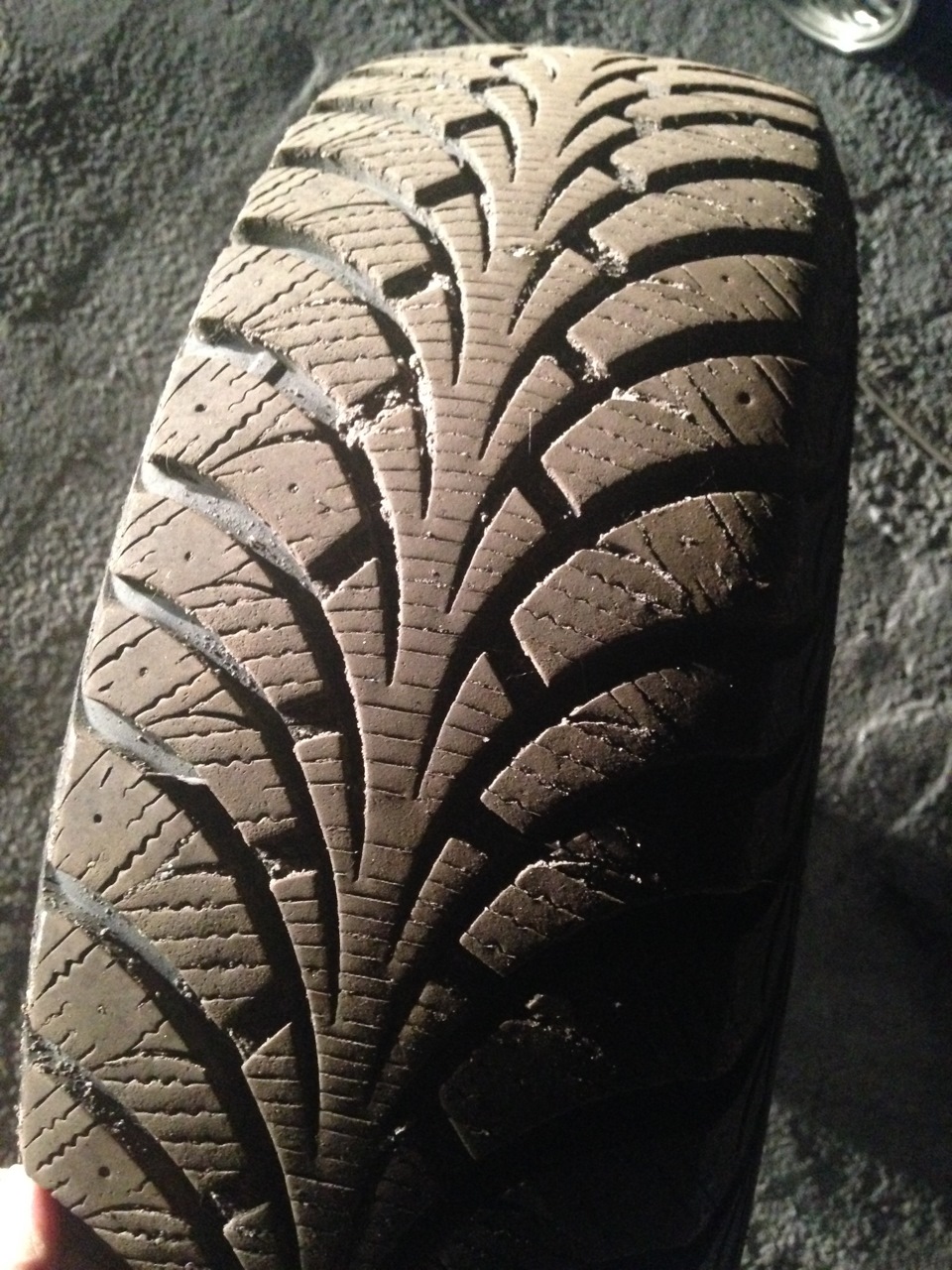 Продам Зимові шини R14 185/65 GoodYear Ultra 3