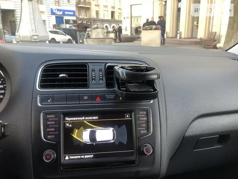 Оригінальний штатний головний пристрій на VW Polo 6C (MQB) - Вибір та пошуки 4