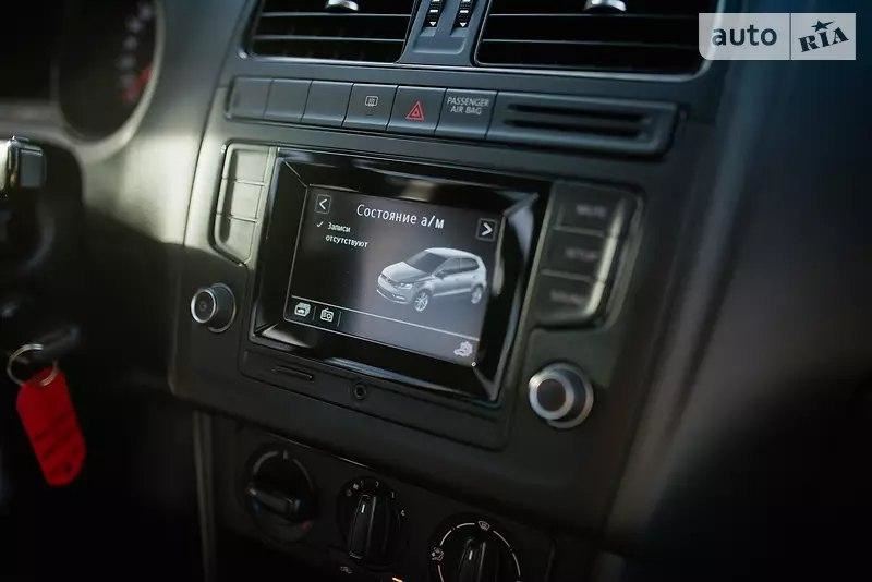 Оригінальний штатний головний пристрій на VW Polo 6C (MQB) - Вибір та пошуки 3