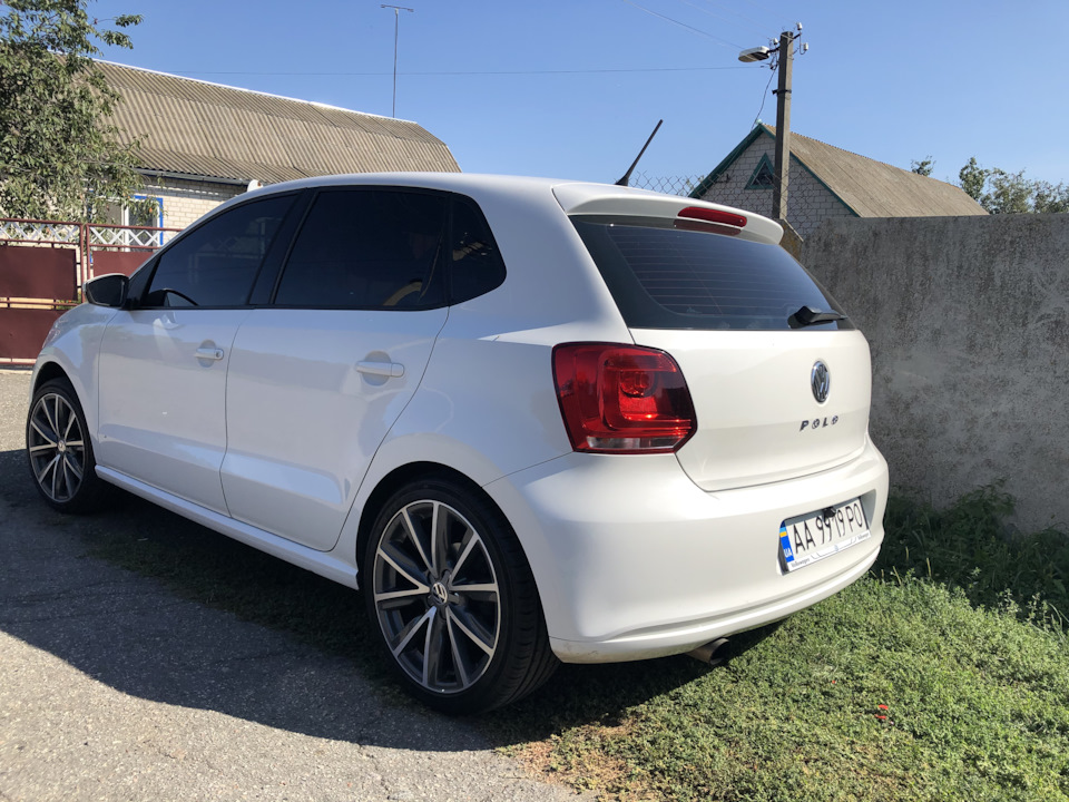 Литера POLO в центр 3