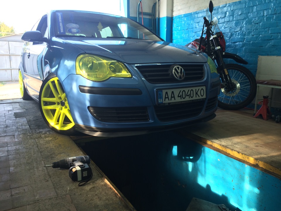 OEM CUPRA LIP 4