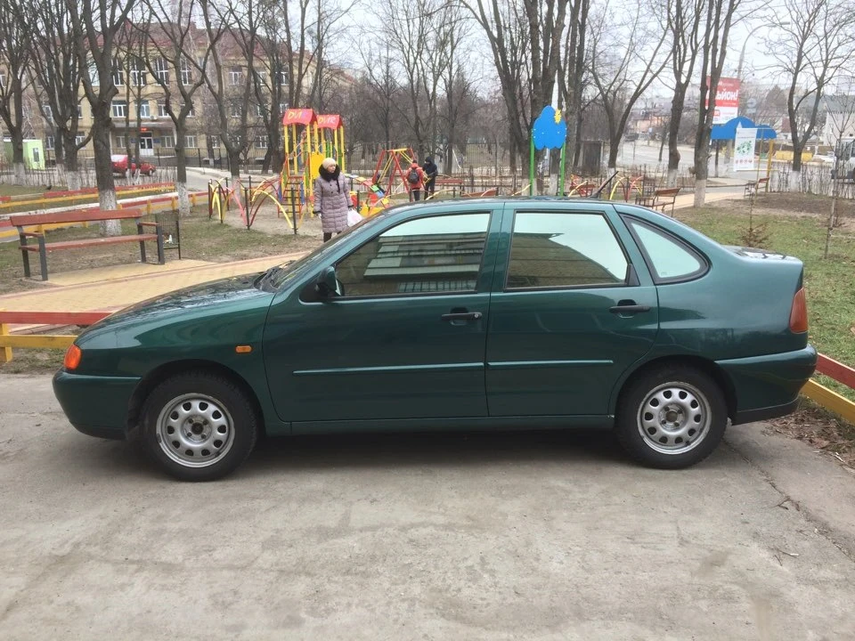 Виглядаємо так)