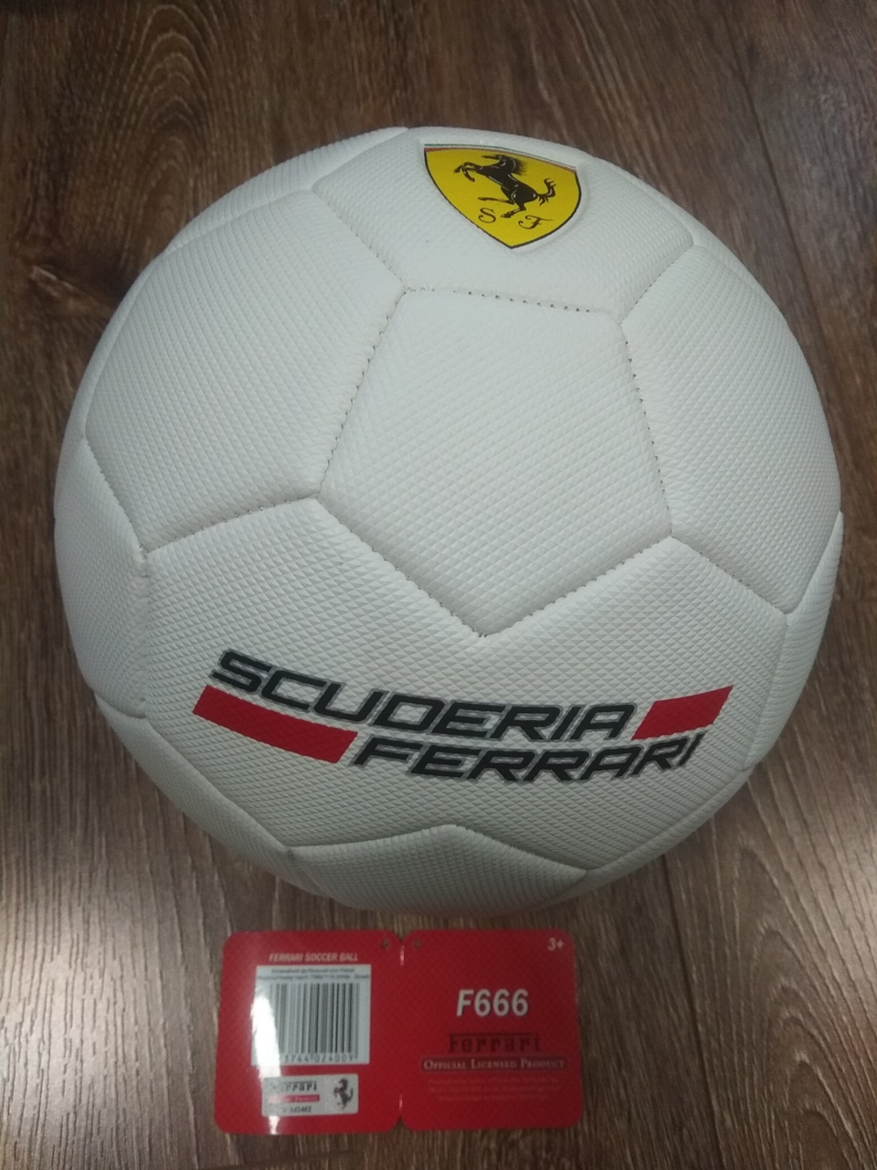 Футбольний м'яч Ferrari 3