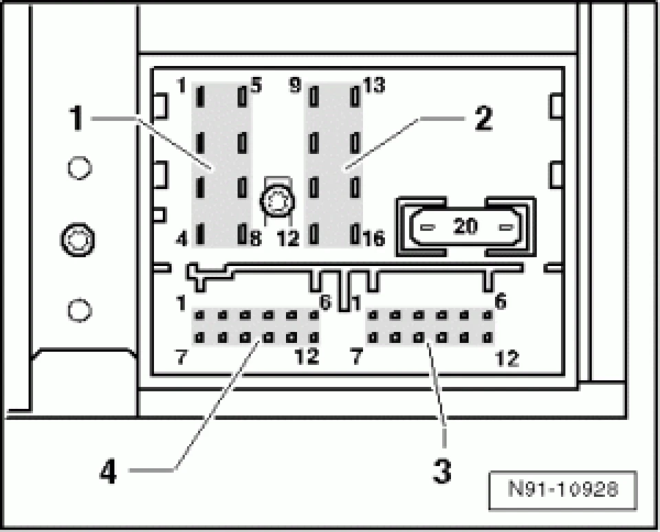 Магнітол RCD-310 і майже штатний AUX