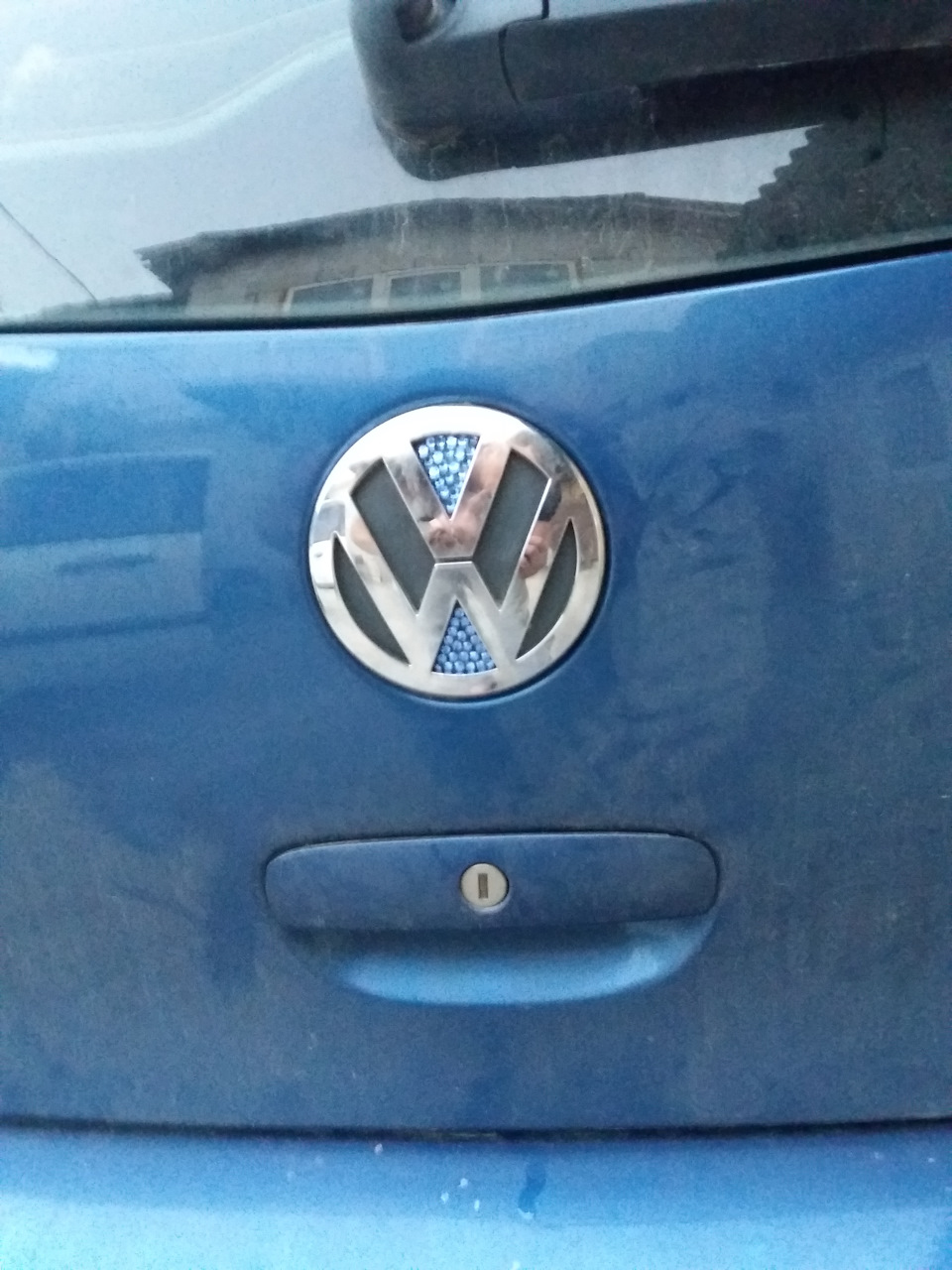 VW у стразах 3