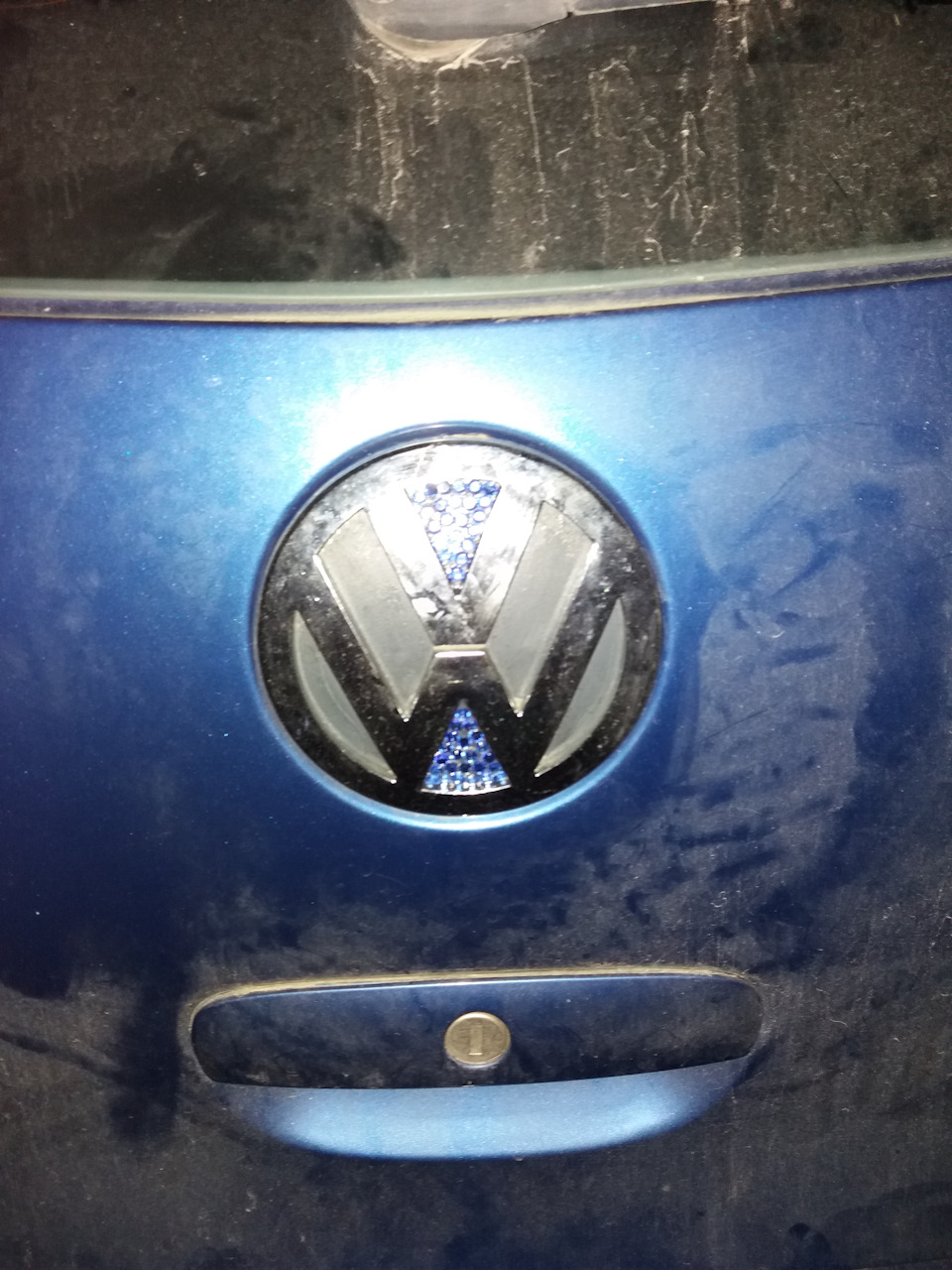 VW у стразах 4