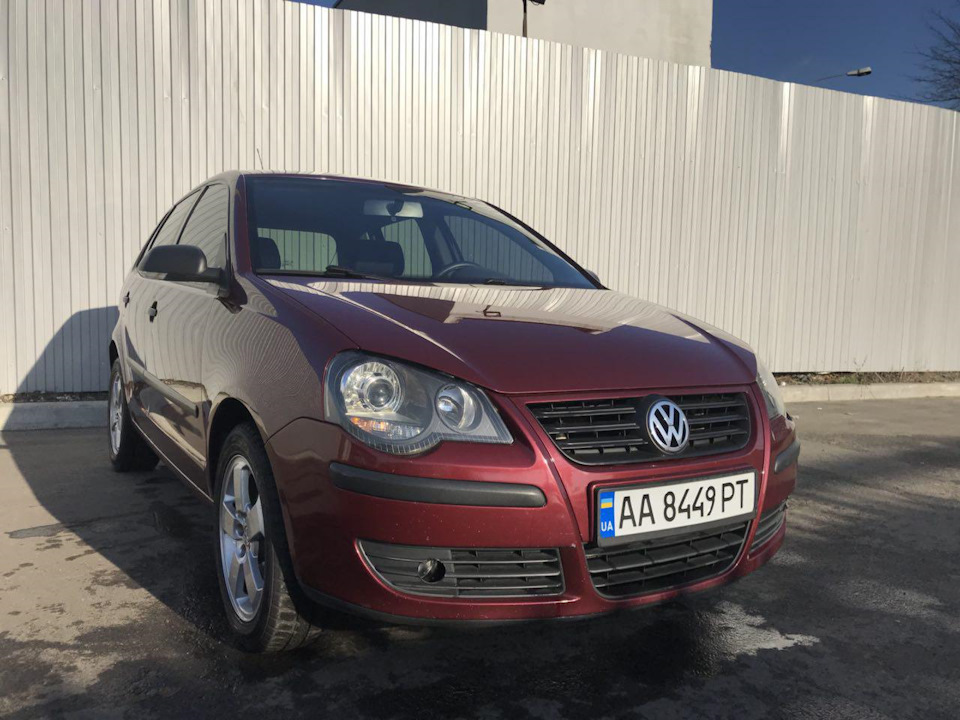 GTI фари на Polo + фото багажника з пневмою 2