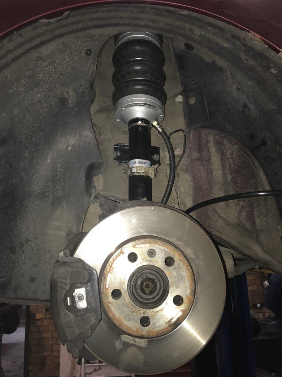 Пневмопідвіска на Polo 9n3 air suspension on polo 9n3 1