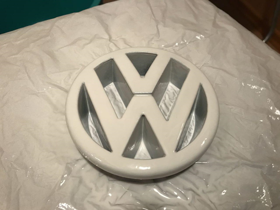 Грати GTI і як прибрати хром зі значка 5