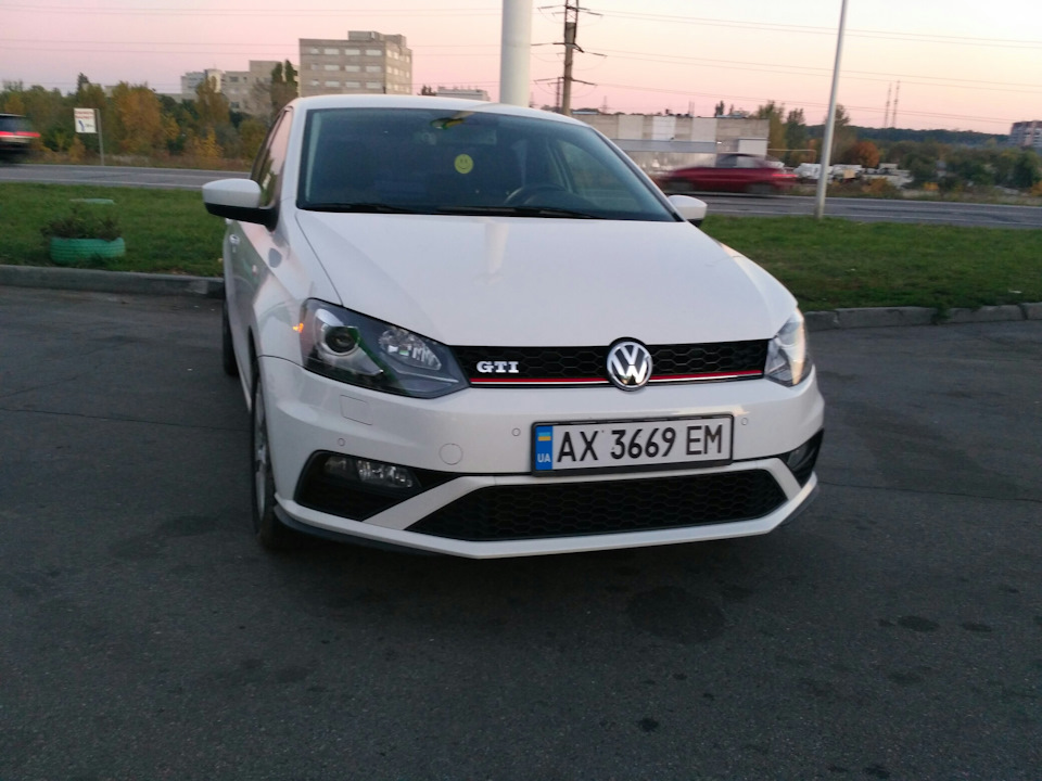 Бампер polo 6C0 GTI, стопи LED, задній бампер рестайл 2