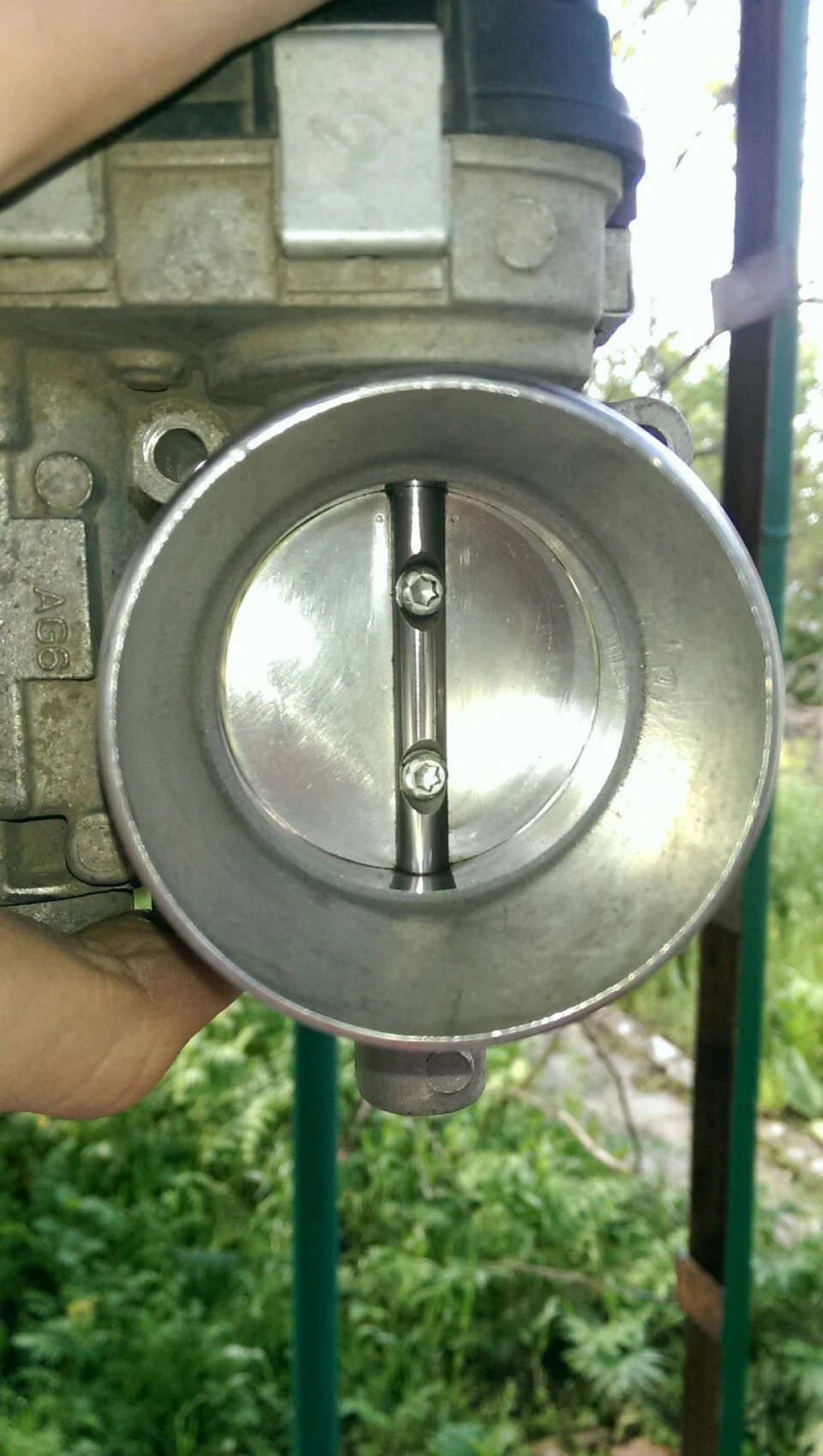 Чистка дросельної заслінки