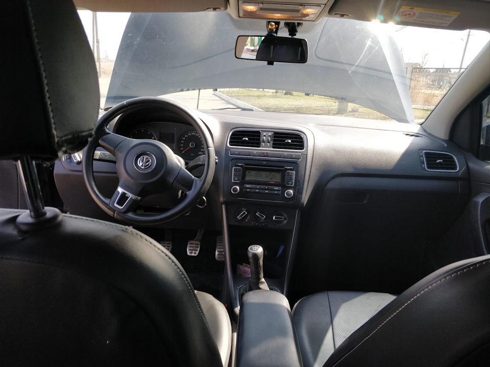 Продам свою машину Polo sedan highline максималка 7999 3