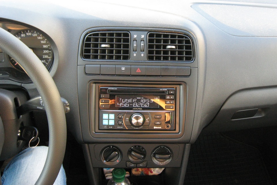 Покупка та встановлення магнітоли Alpine CDE-W235BT 3