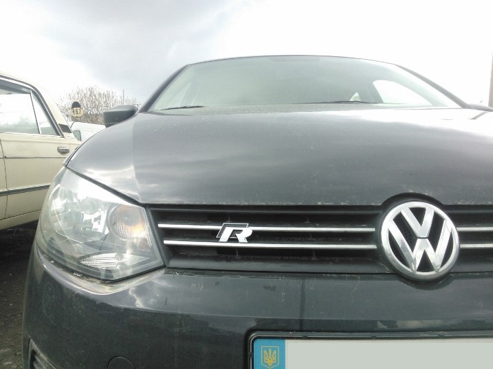 Аксесуари VW. Емблема R-Line 3