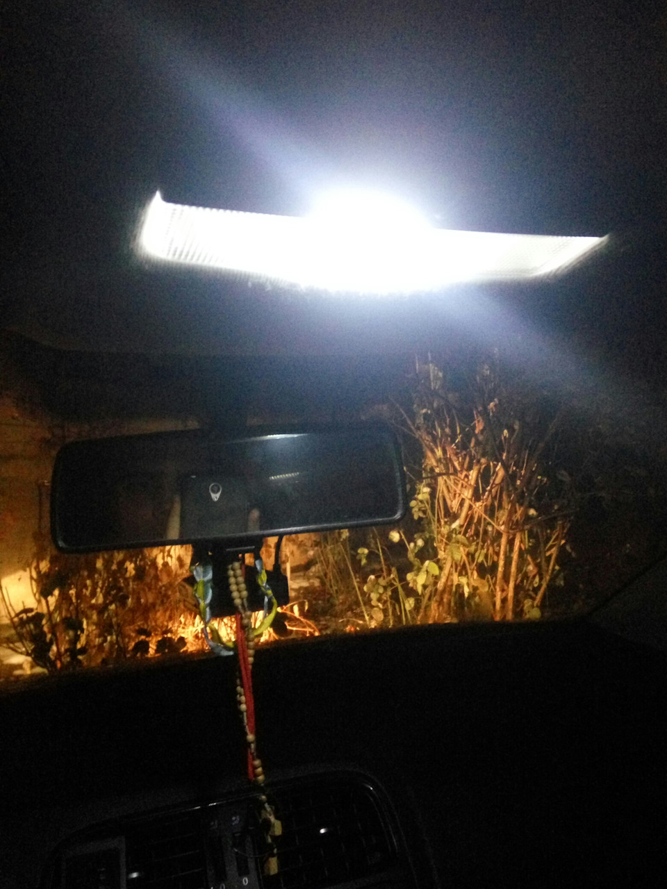 Заміна лампи освітлення салону на діодну 2