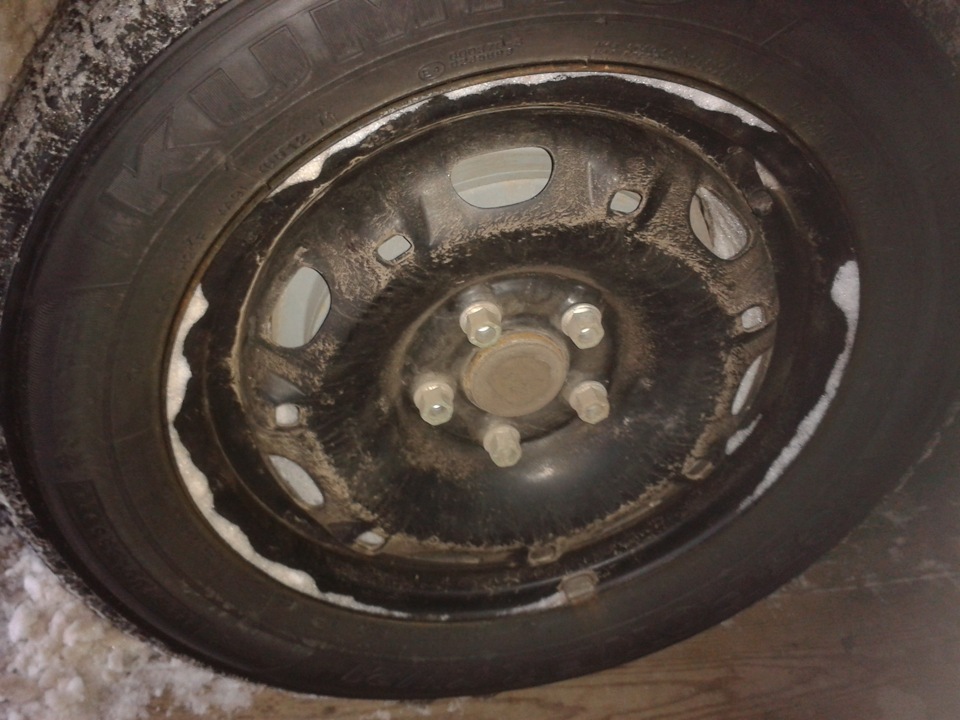 Kumho Ice Power 2
