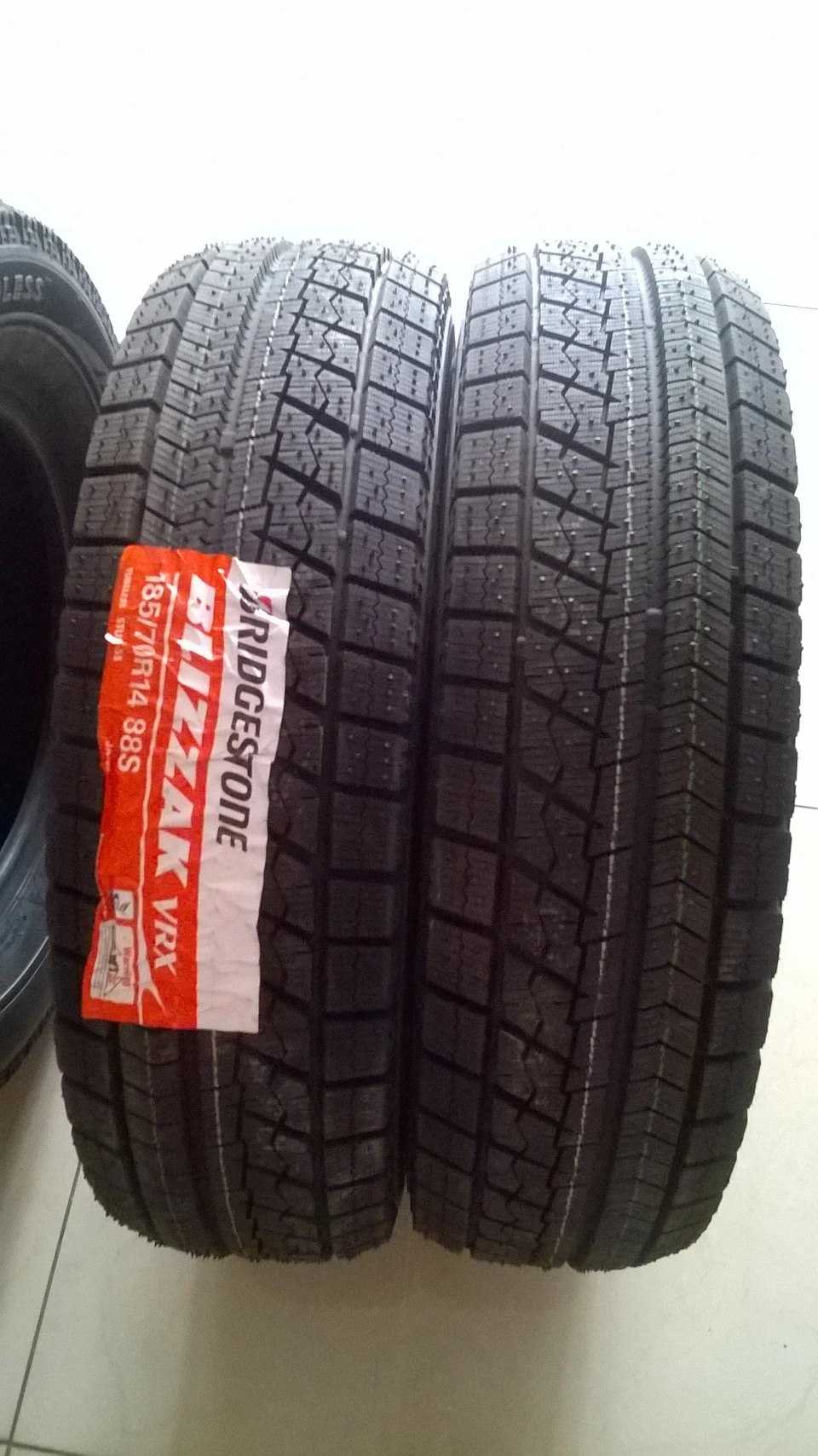 Купив Bridgestone Blizzak VRX 185/70/14