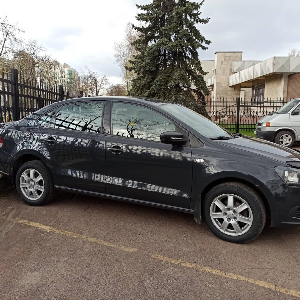 Літня гума на литих дисках 2