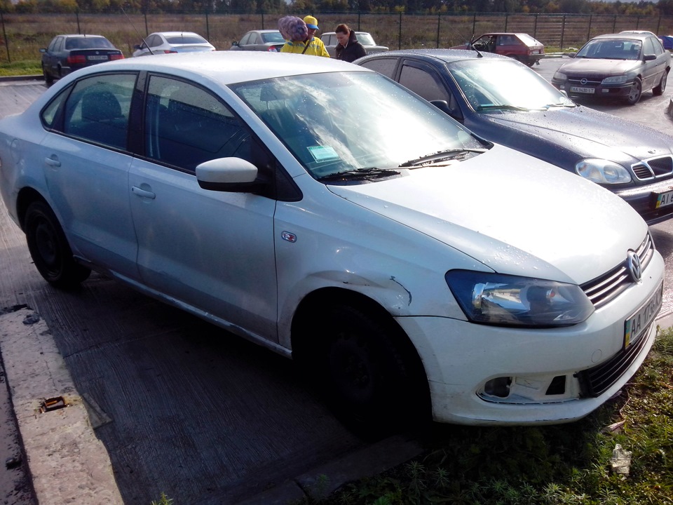 Убитий Polo 3