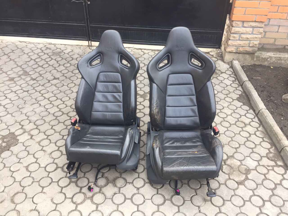 Ковші Recaro R. Відновлюватимемо. 1