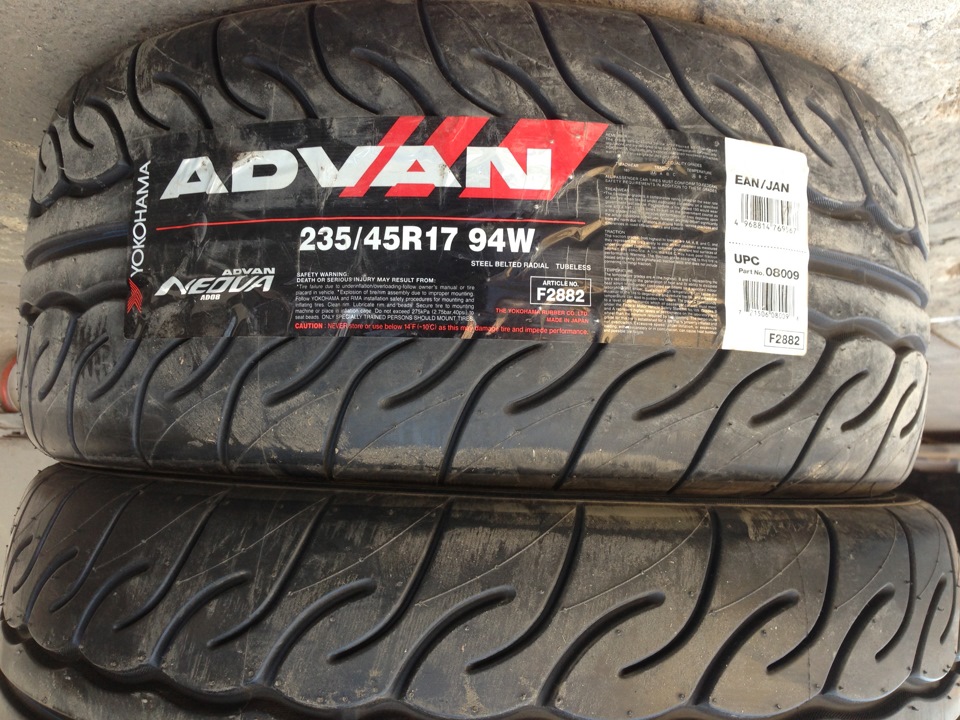 Yokohama Advan Neova AD08 1