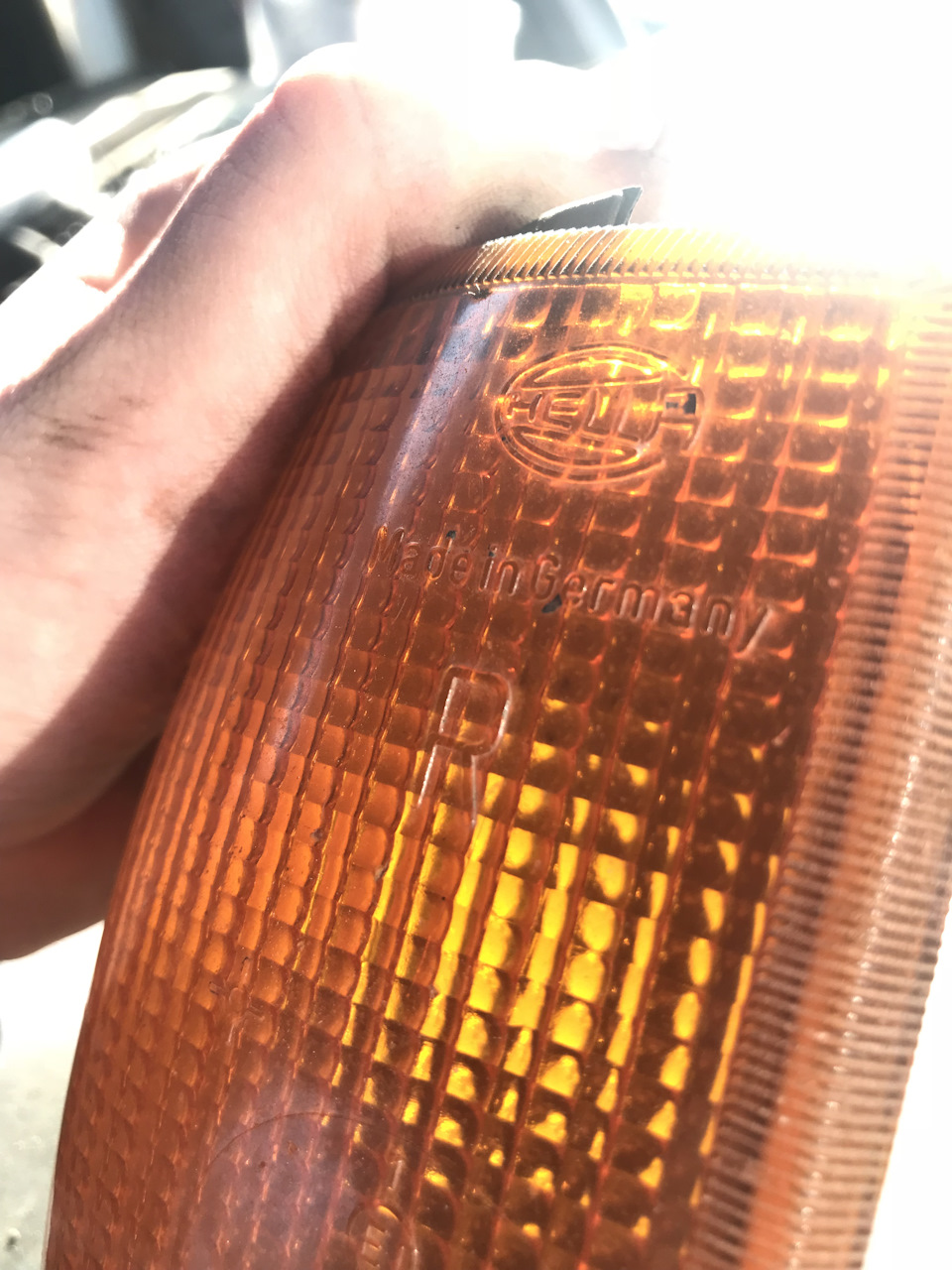 Поворотник HELLA 2