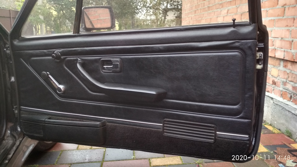 Продаю салон Scirocco mk1 5