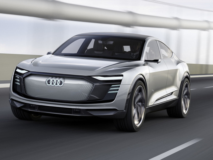 Електрокроссовер Audi e-Tron Sportback 1