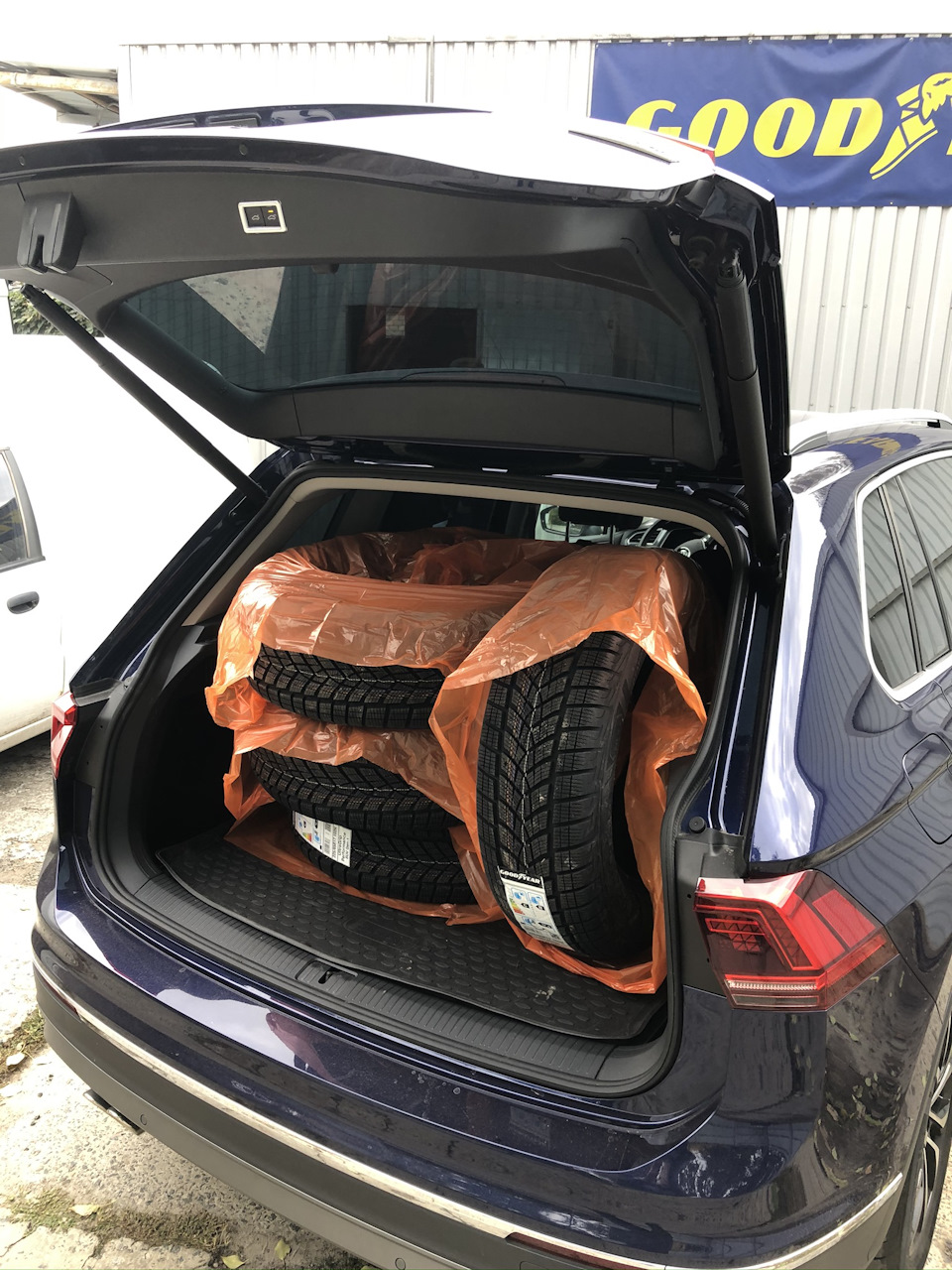 Купив зимову гуму 225/65/R17 - GoodYear UG Performance G1 1