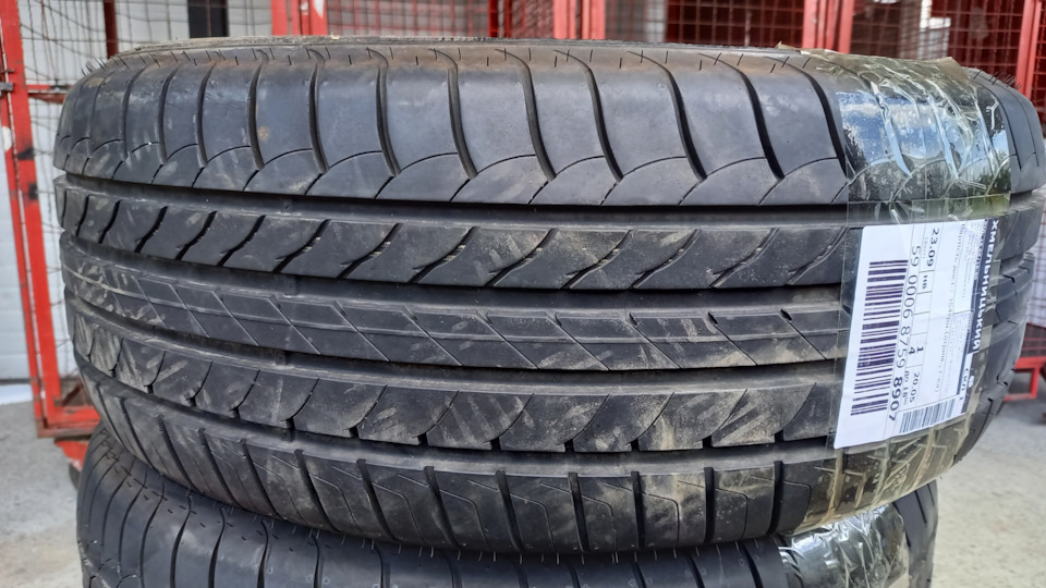 Dezent tz gr + Goodyear 235/55 17 4