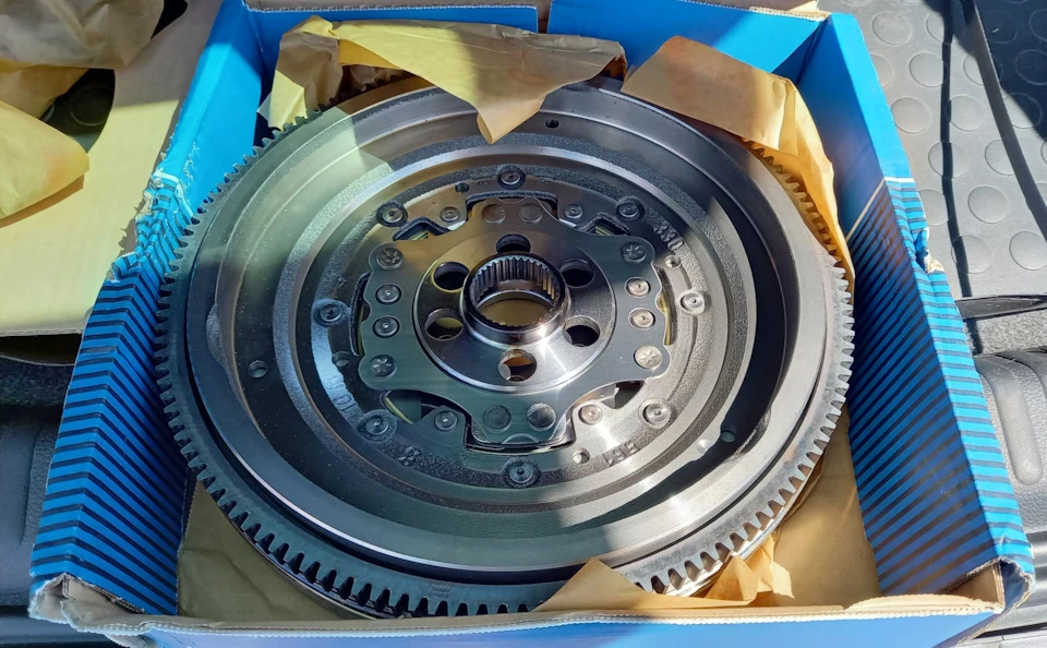 Заміна маховика dsg dq500