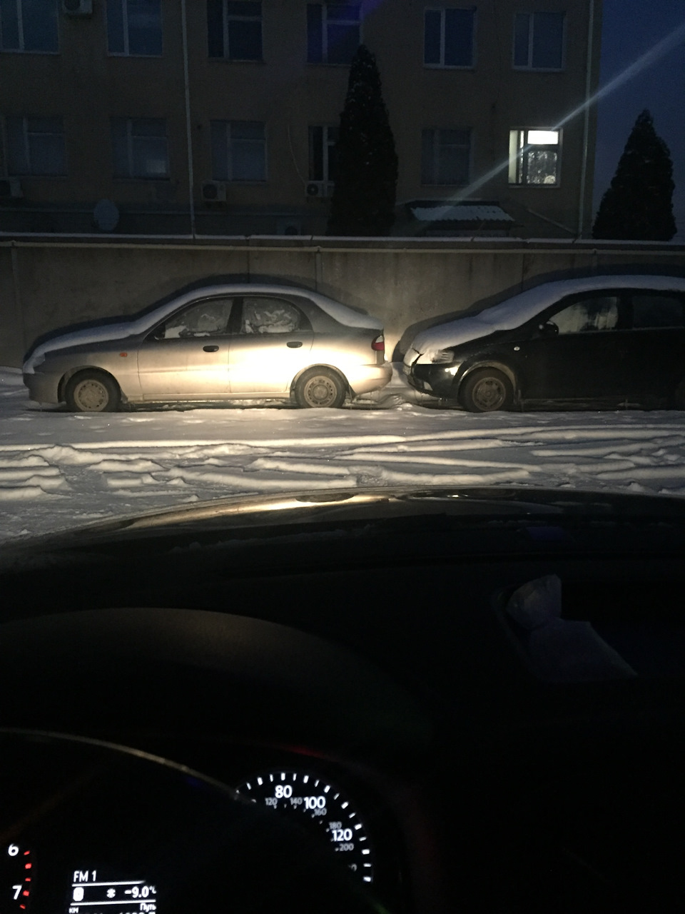 Встановлення LED ламп H7 у головне світло 4