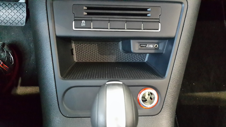 Що всередині USB роз'єму VAG? 3
