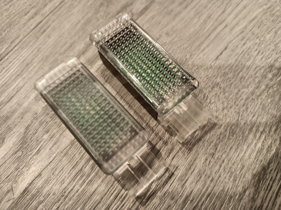 LED ліхтарі підсвічування ніг - оригінал чи Китай? 1