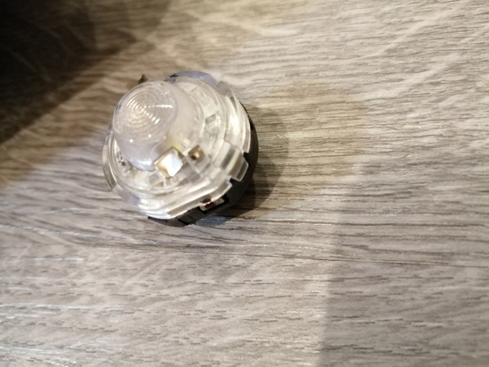 Передній плафон із заводськими LED 4