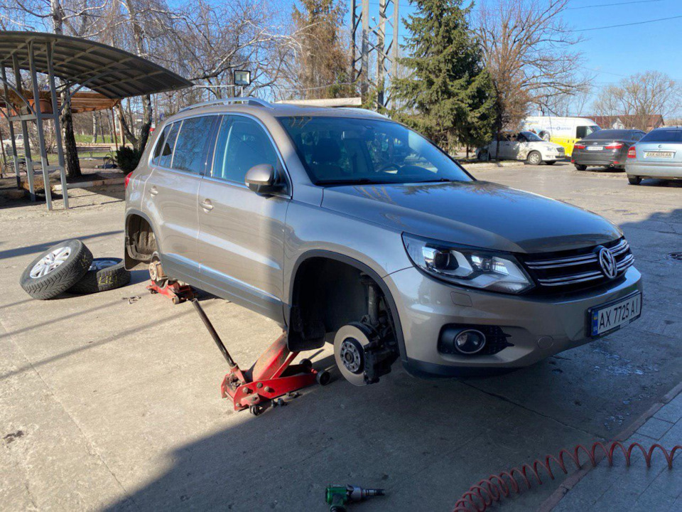 Перевзуття Tiguan на літні шини/диски 2