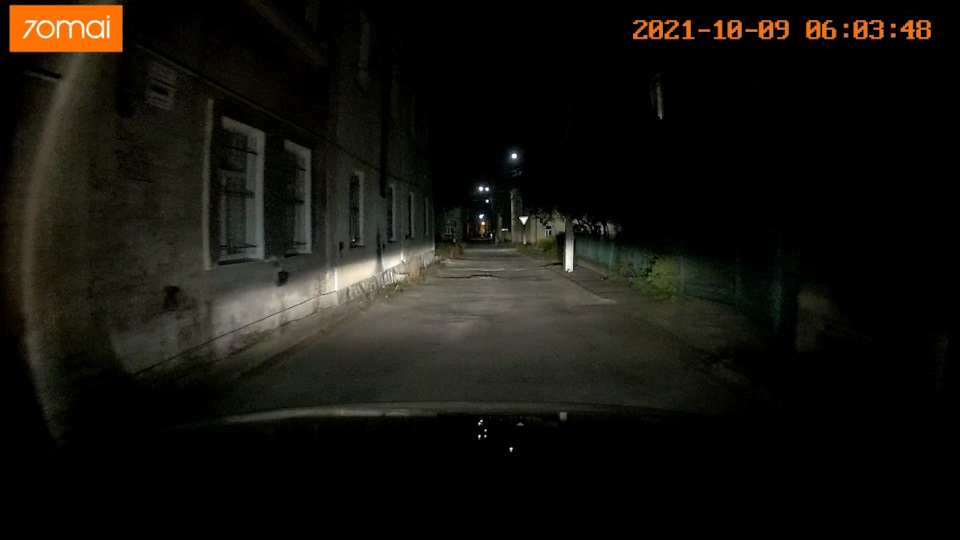 Галогенки Osram Night Breaker Laser NG+150 (H7) та Osram Cool Blue Intense (H15) у рефлекторних фарах Тигуана 3