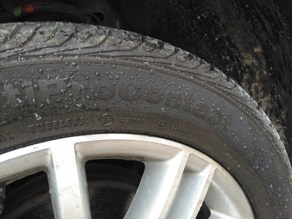 Gyeon Q2 Tire ефект через 2,5 місяці. 2