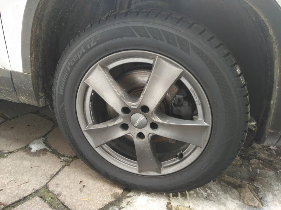 Gyeon Q2 Tire на зимових шинах, 500 км.