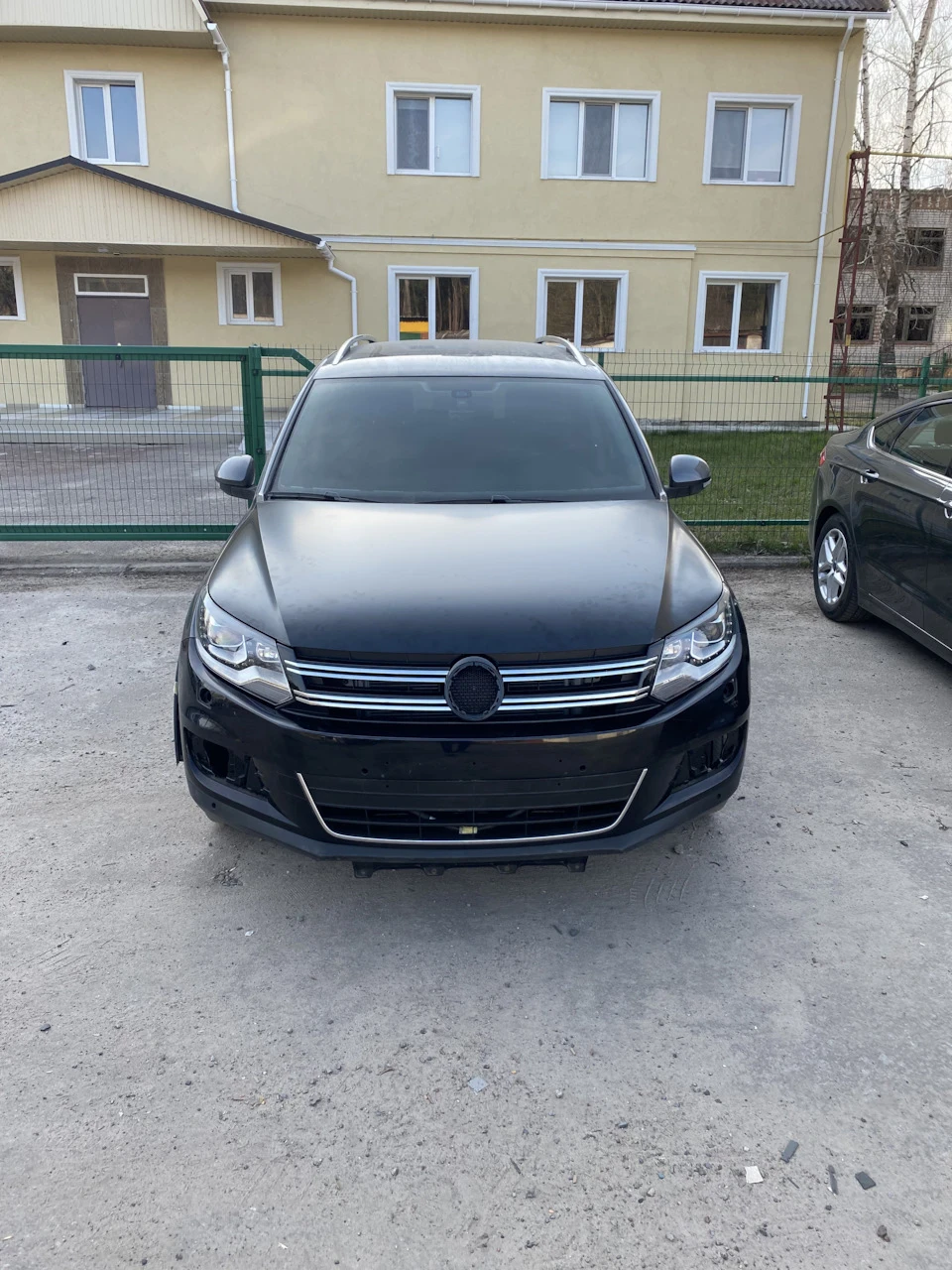 Складання автомобіля перед фарбуванням!
