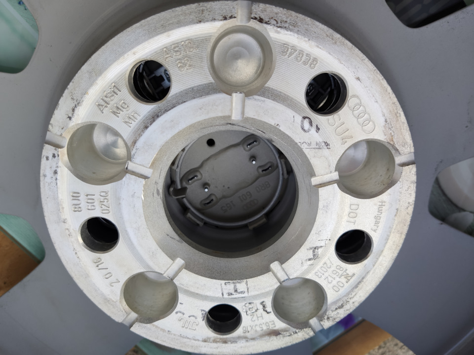Підготовка до зими, диски r16 8U0601025Q 2