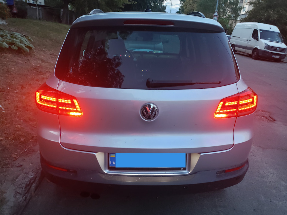 задні LED ліхтарі від рестайлу 1