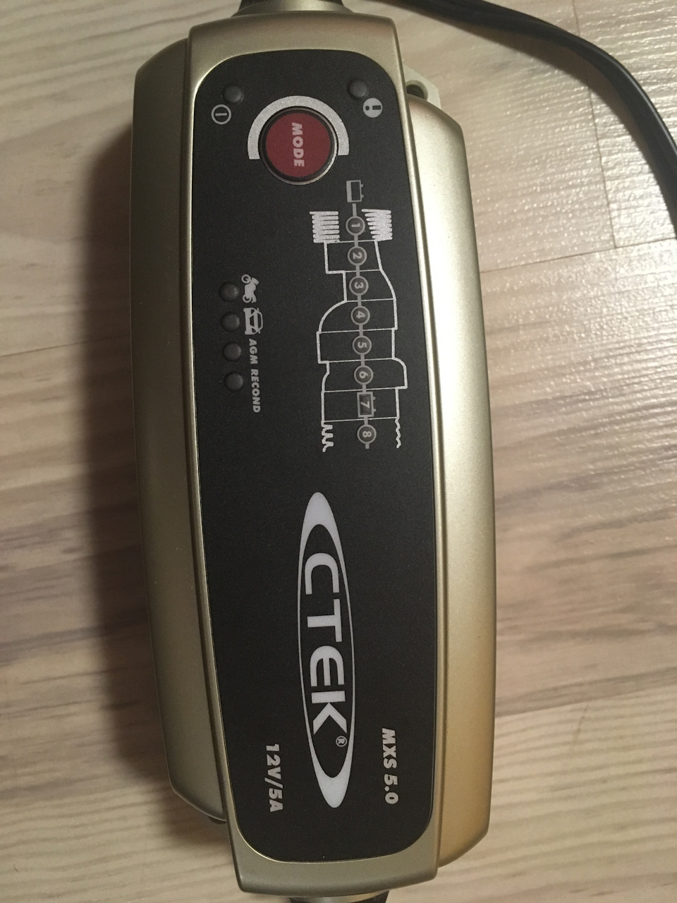 Зарядний пристрій для акумулятора CTEK MXS 5.0 1