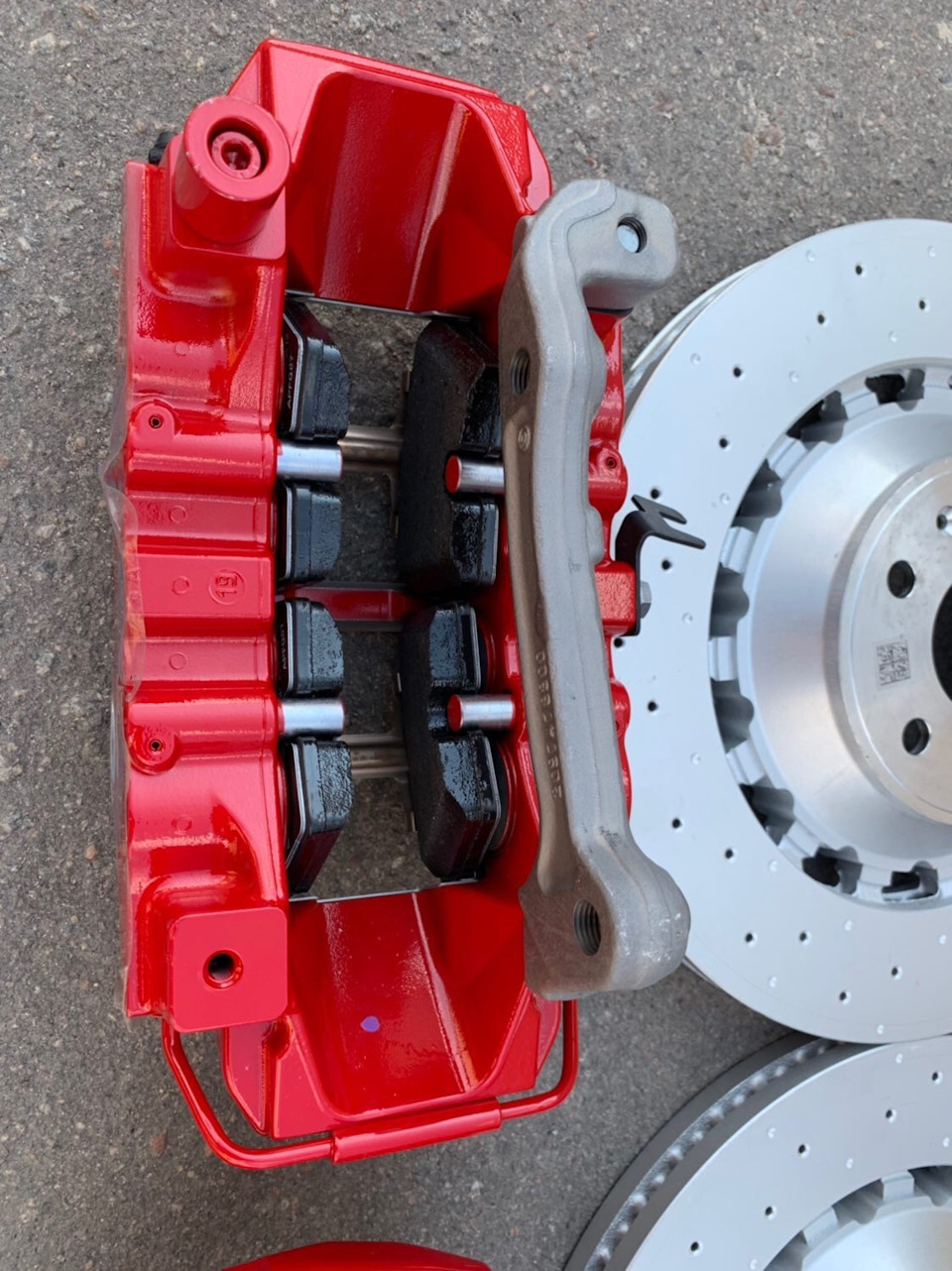 2️⃣ Купівля гальмівної системи від AUDI RS (BREMBO 8-pot 370/34) 3
