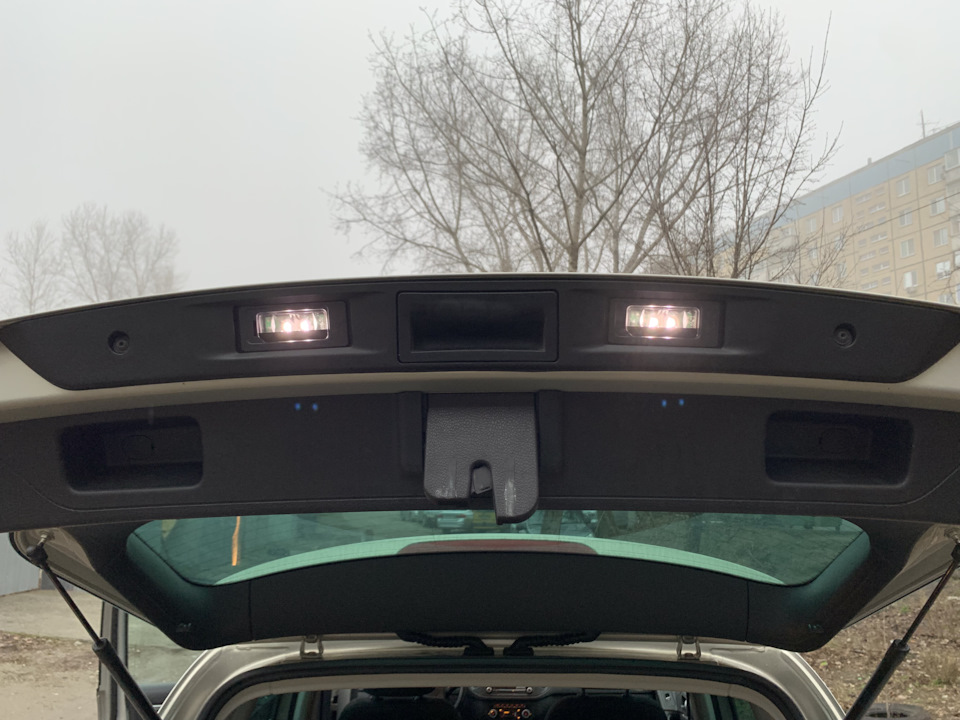 LED підсвічування номерного знака 3