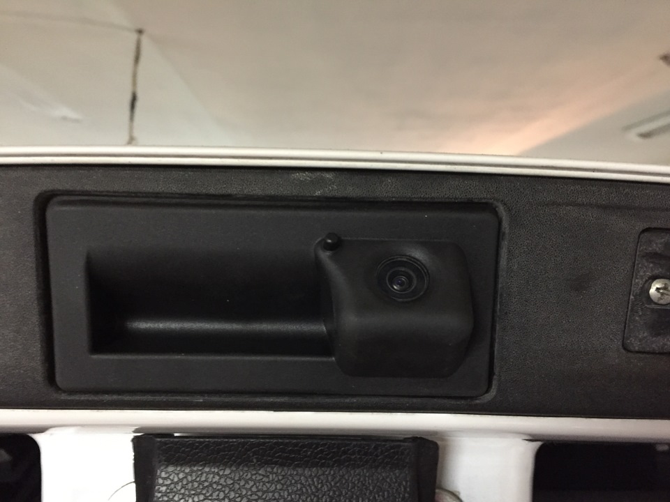 Unitronic DV relocation kit. Камера заднього виду з жиклером. 2