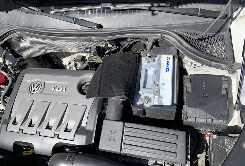 Varta Silver Dynamic E44 77 Ач 780A 2