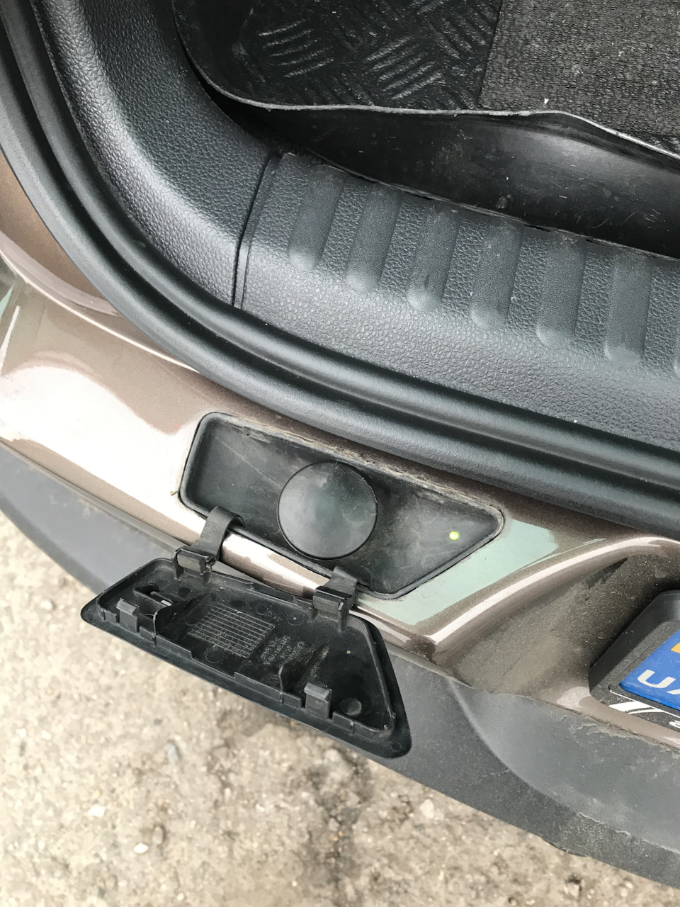 Встановлення фаркопа VW Tiguan рестайл 5N0 803 880 F 5