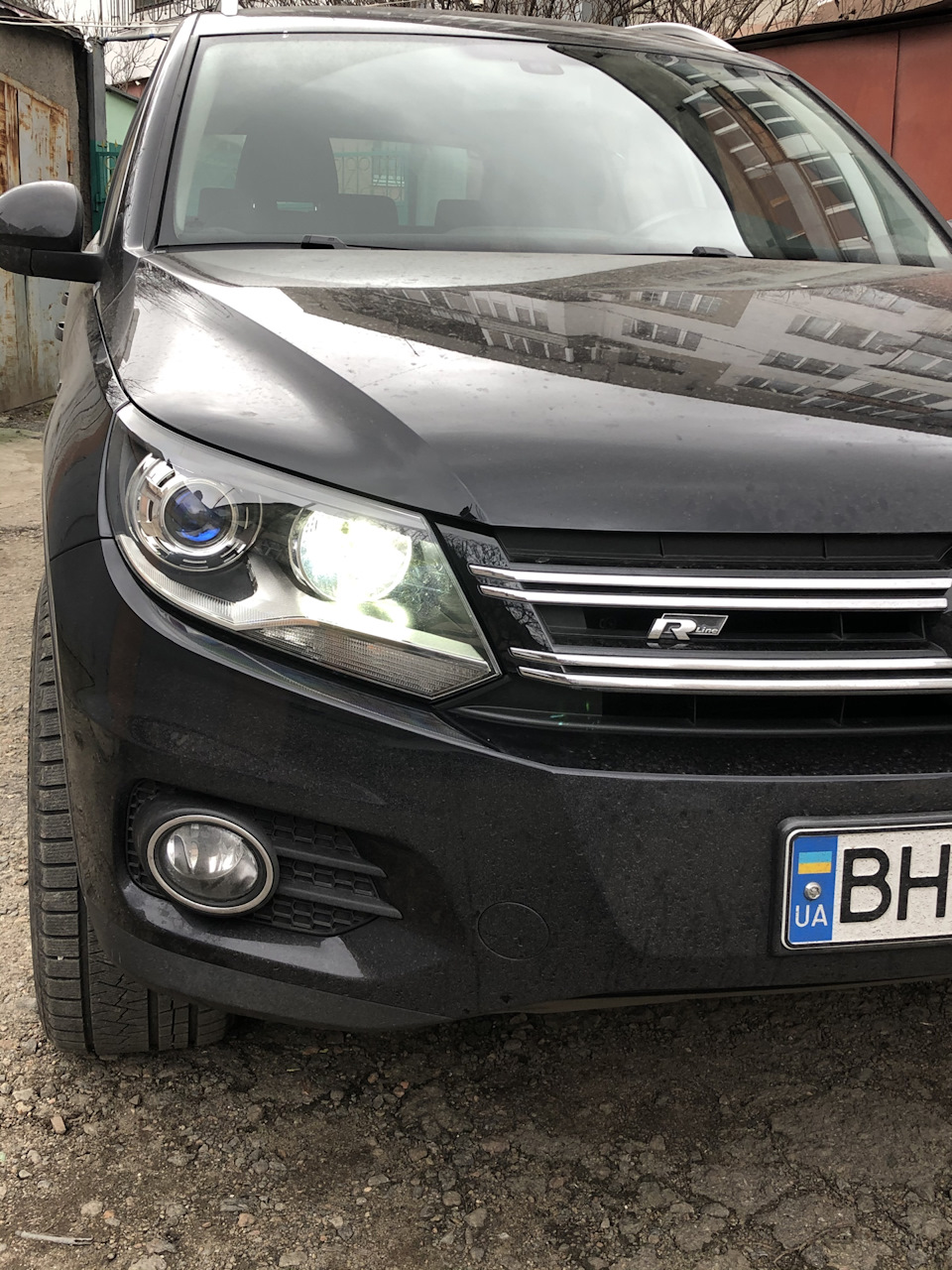 Лінзи Hella 3R Blue Coating 4